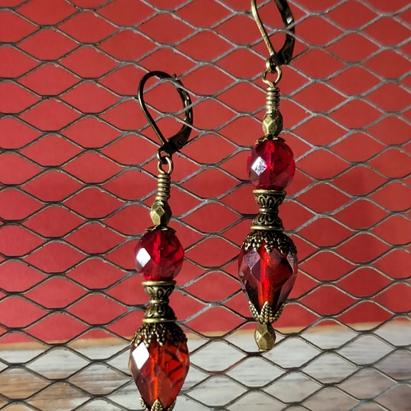 Romantic Victorian Ruby Red Drop Earrings - Picture 2 of 12